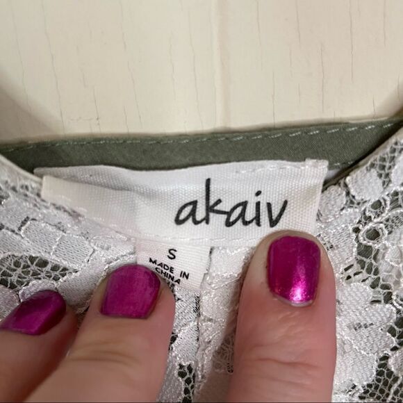 Akaiv Polka Dot Lace Tim Tank Top - Picture 5 of 5